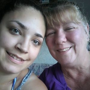 Meet your Posher, Evalani